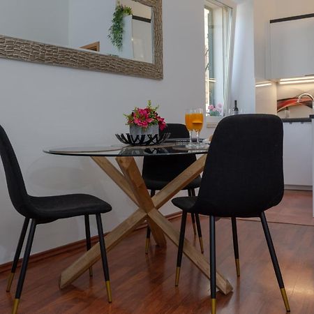 Cozy Central Apartment 3 Guests Split Luaran gambar